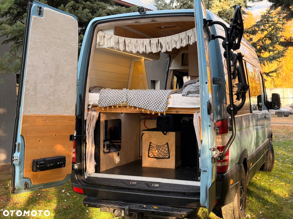 Mercedes-Benz Sprinter - 19