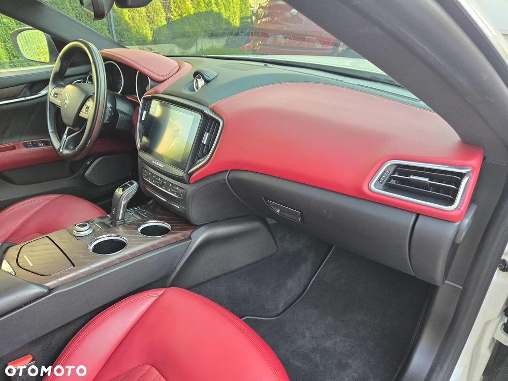 Maserati Ghibli S Q4 Granlusso - 28