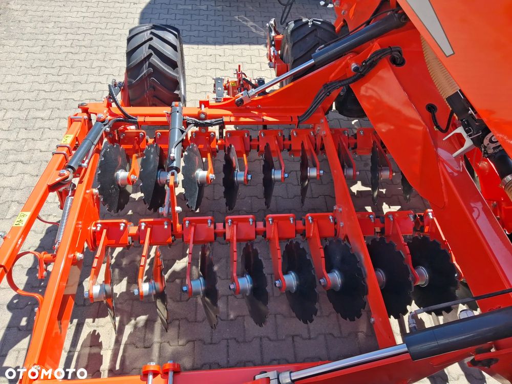 Kubota SC1401F - 4