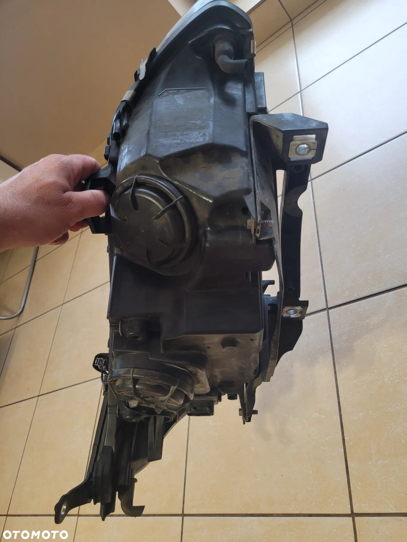 Lampa przód lewa. BMW E60 H7 — oryginał Hella - 8