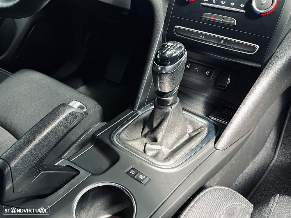 Renault Mégane 1.5 Blue dCi Limited - 29