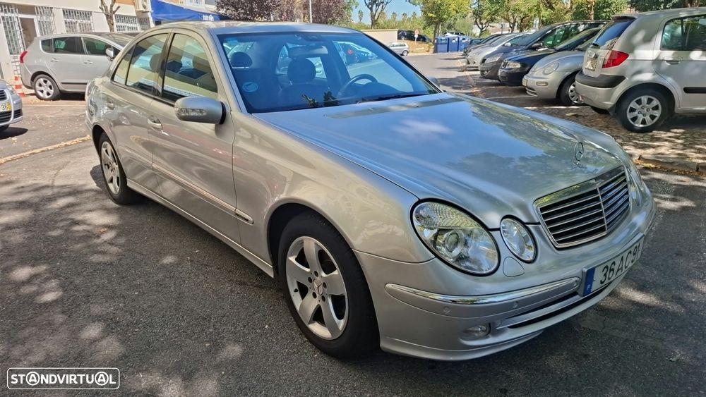 Mercedes-Benz E 270 - 1