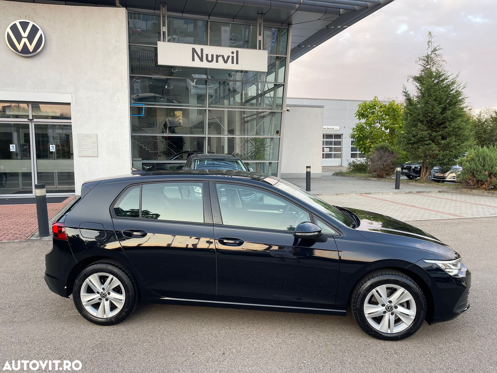 Volkswagen Golf 2.0 TDI Life - 3