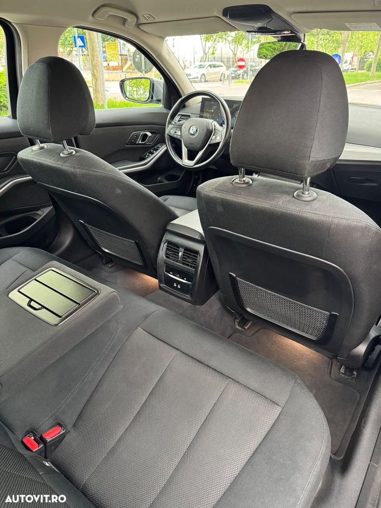 BMW Seria 3 320d AT MHEV - 11