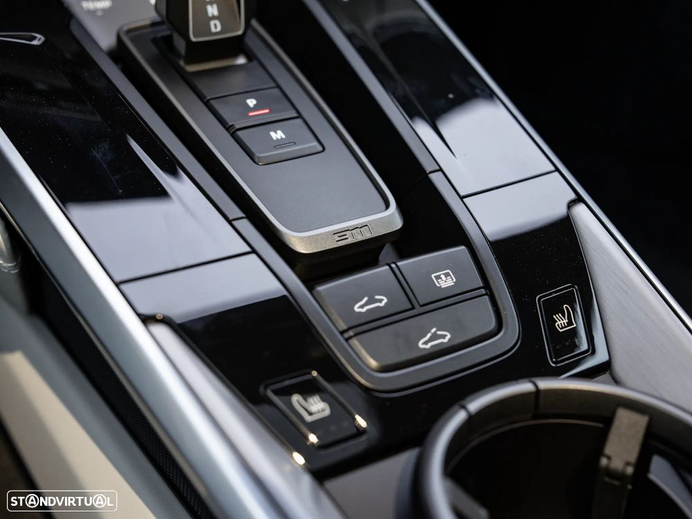 Porsche 911 (992) Carrera - 34