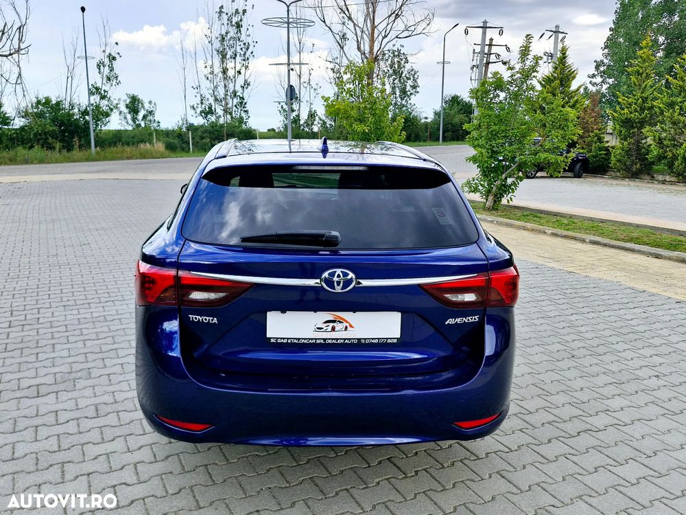 Toyota Avensis 2.0 D-4D Executive - 13
