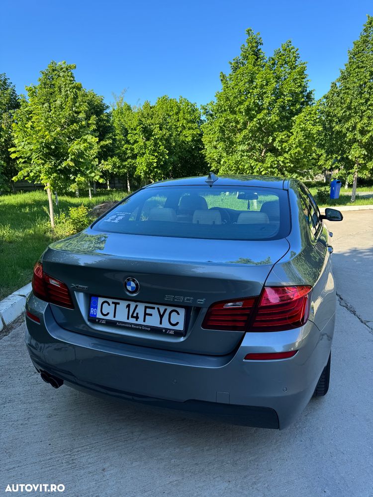 BMW Seria 5 530d xDrive AT - 12