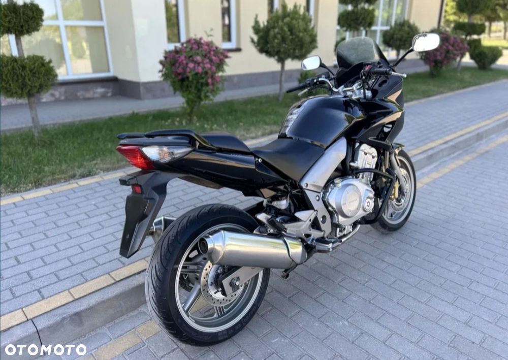 Honda CBF - 27