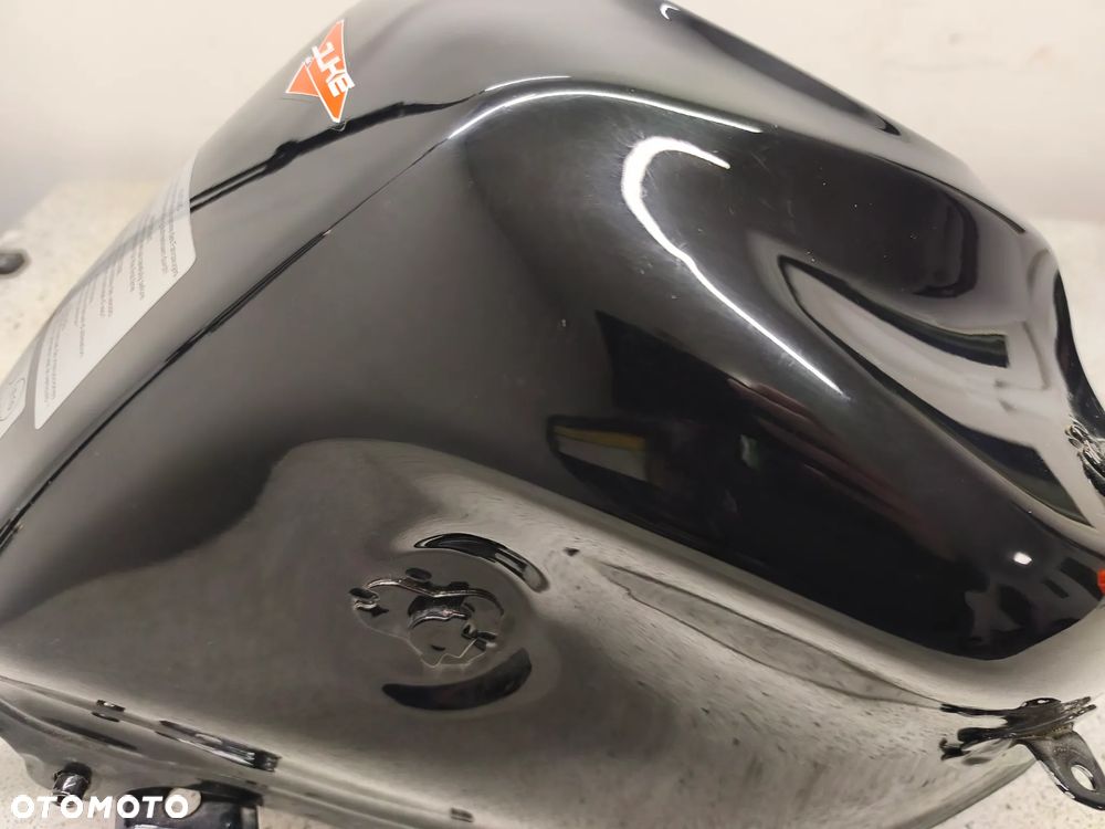 Bak, zbiornik paliwa KTM 125 Duke - 25
