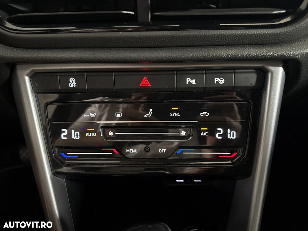 Volkswagen T-Roc - 18