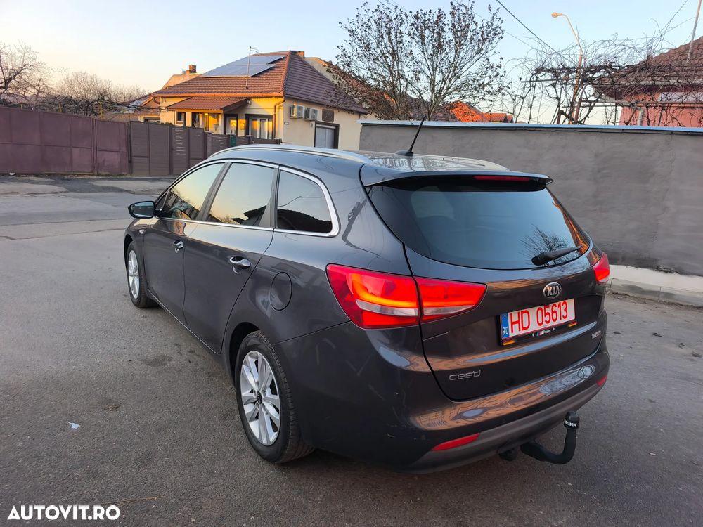 Kia Ceed 1.6 CRDi 136 ISG SW Platinum Edition - 5