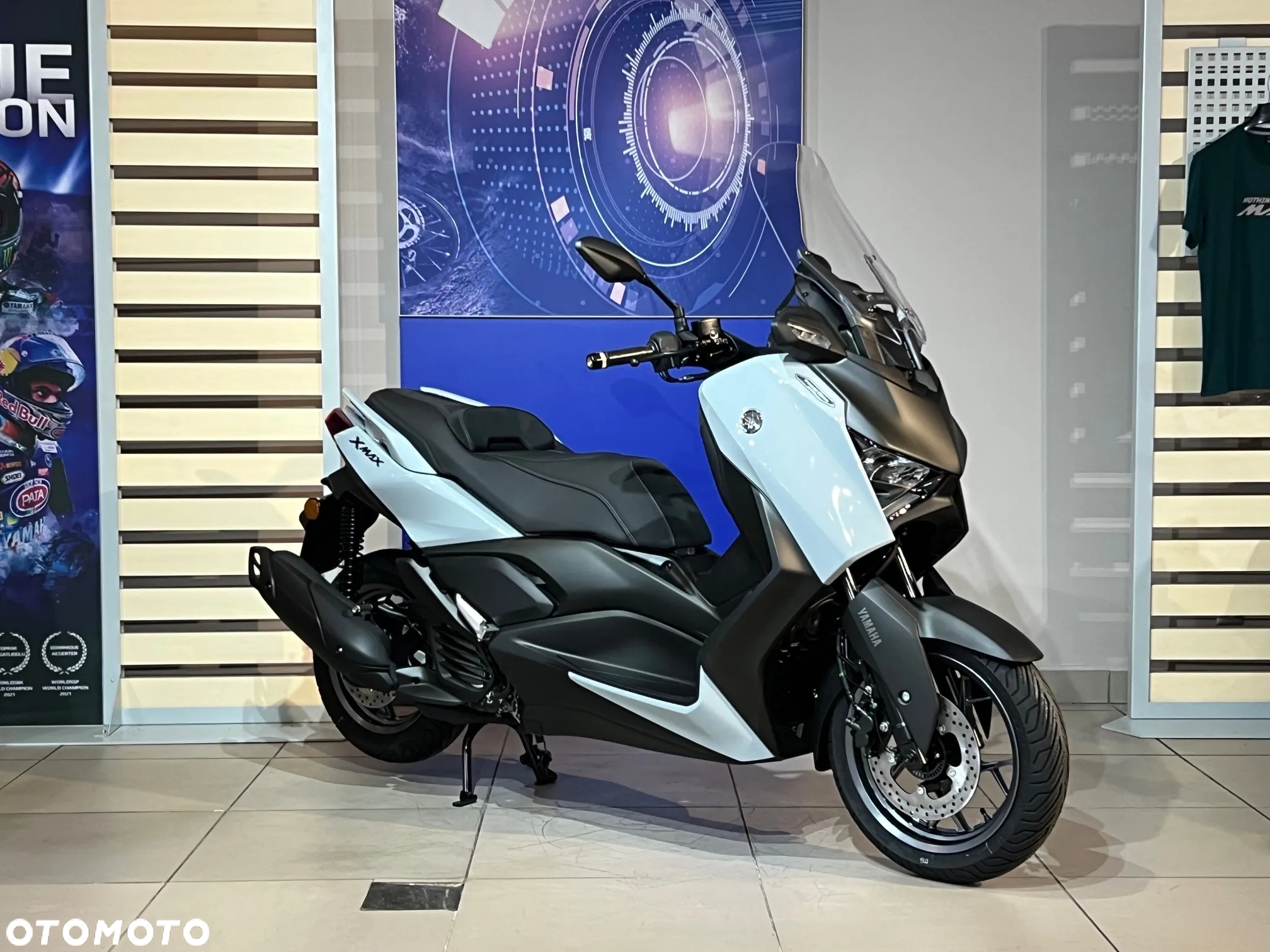 Yamaha X-max - 11