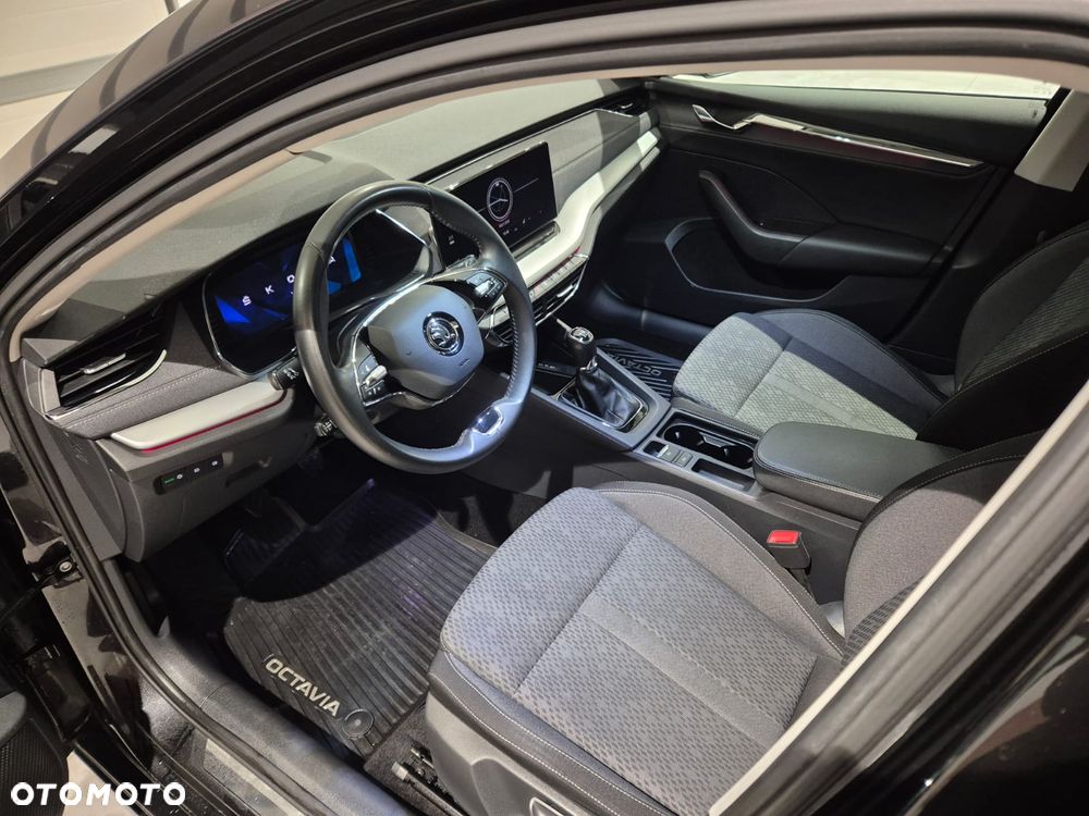 Skoda Octavia 1.5 TSI ACT Style - 11