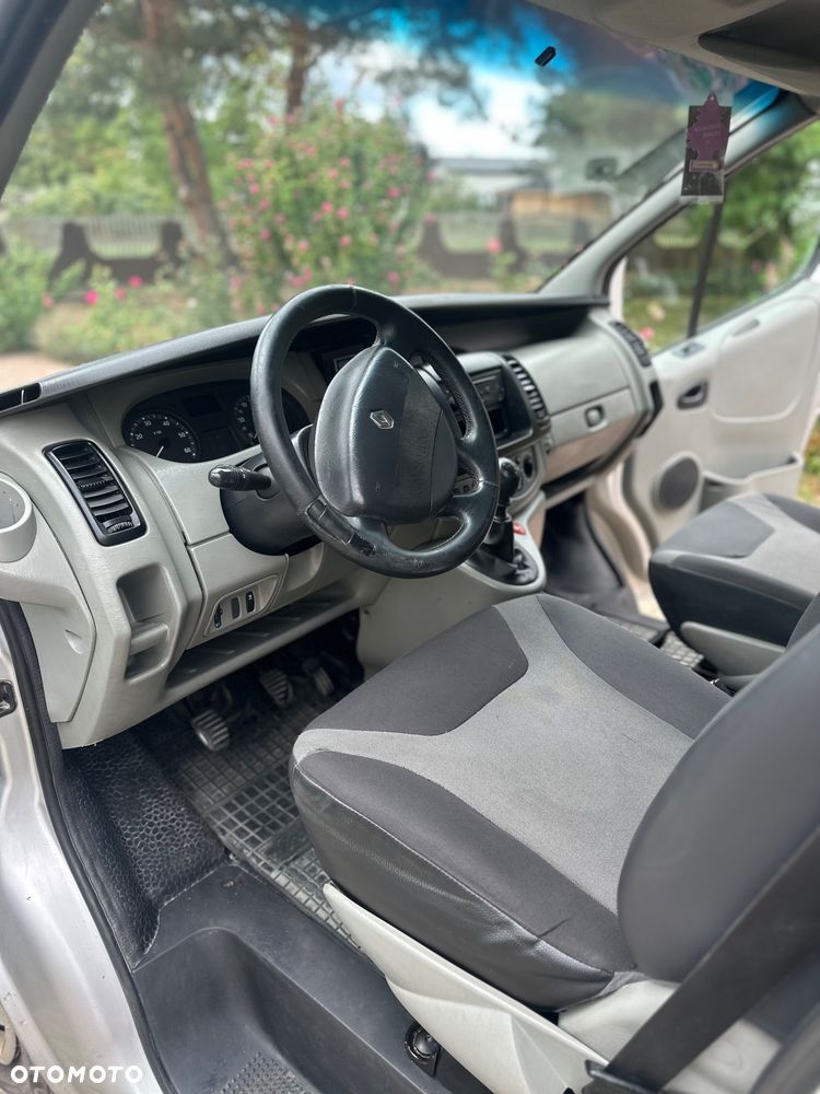 Renault Trafic - 9
