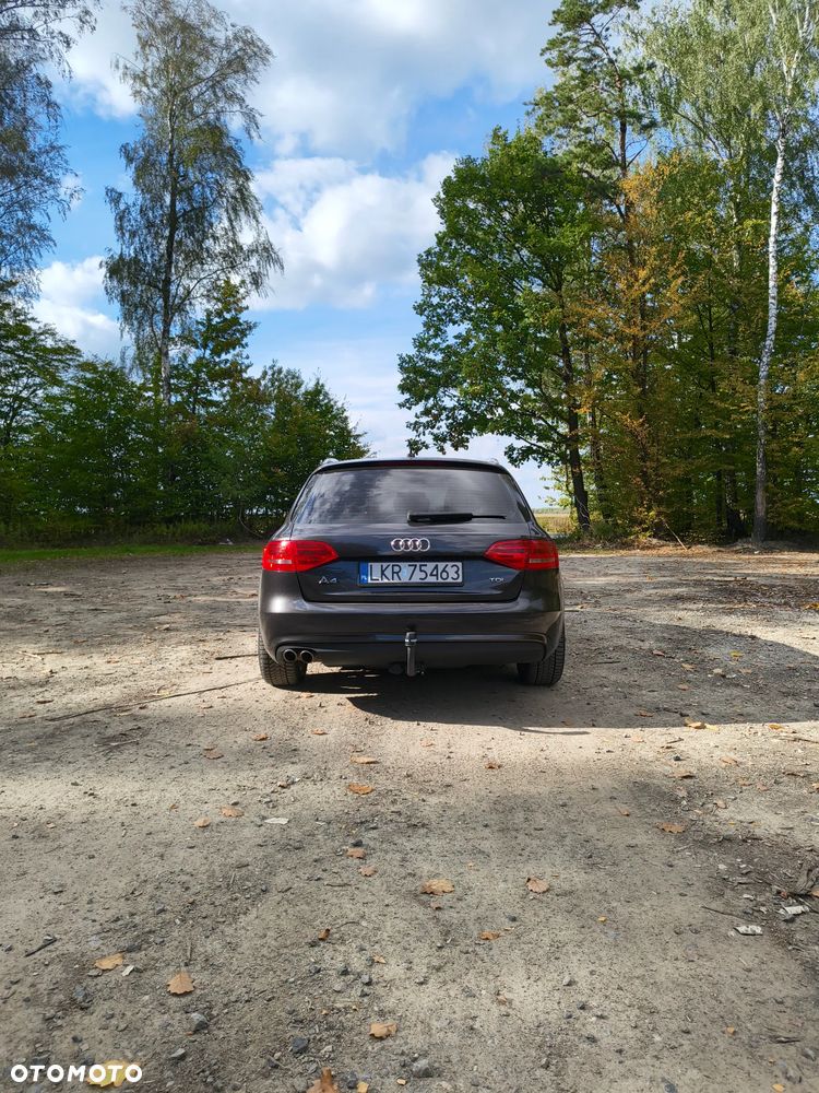 Audi A4 Avant - 4