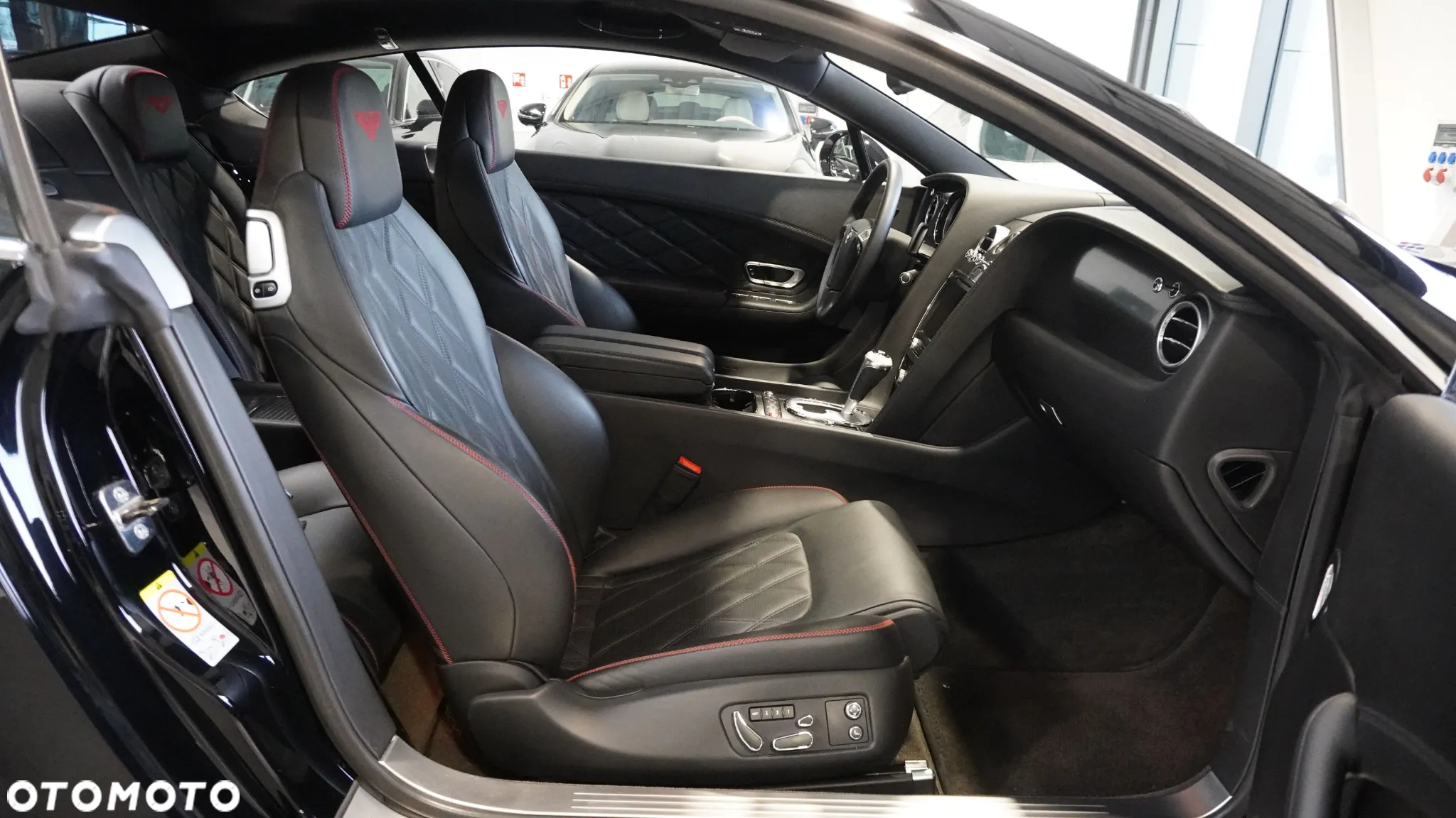 Bentley Continental GT V8 S - 9