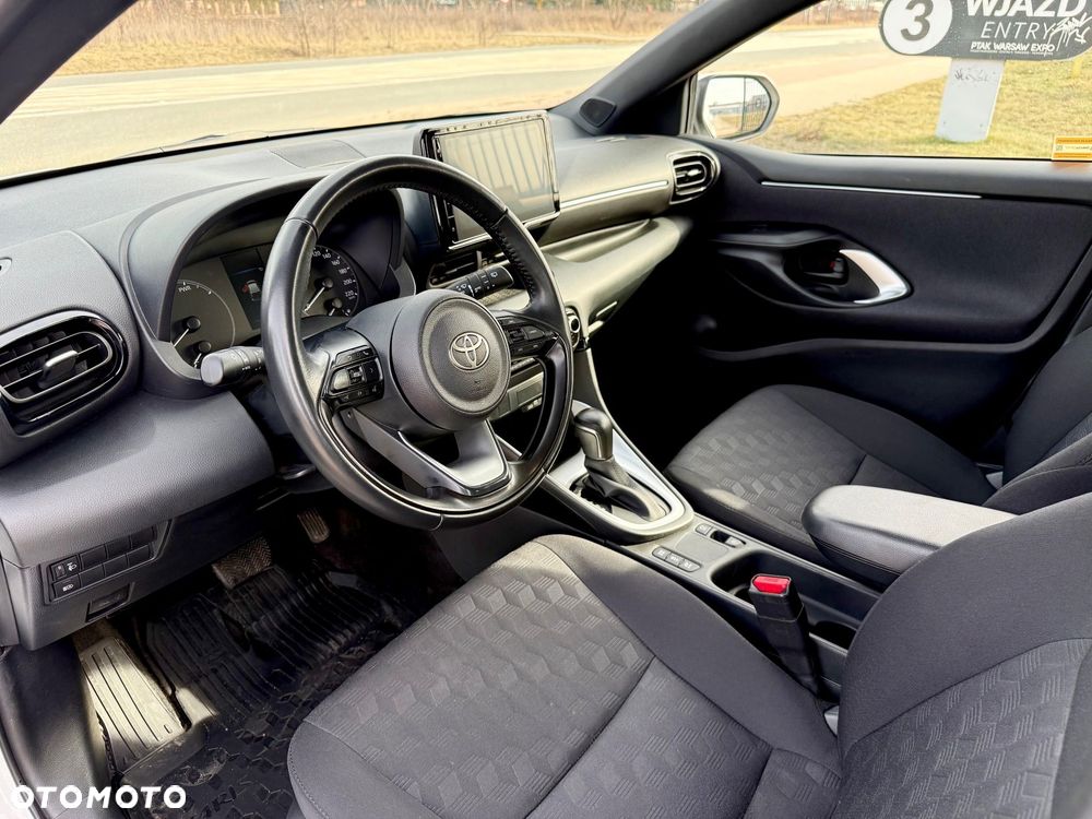 Toyota Yaris - 7
