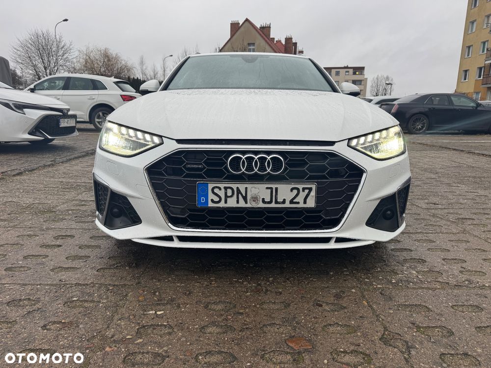 Audi A4 Avant 40 TDI quattro S tronic S line - 11