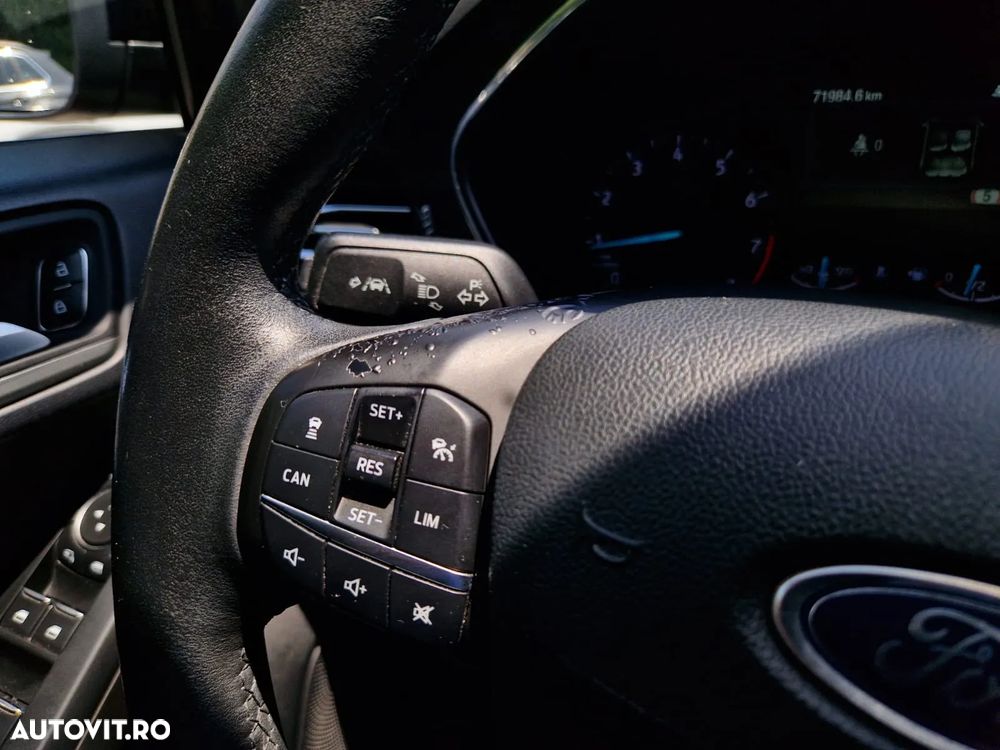 Ford Focus 1.0 EcoBoost Titanium Business - 11