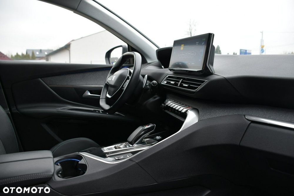 Peugeot 3008 1.6 PureTech Hybrid PHEV Allure Pack S&S EAT8 - 22