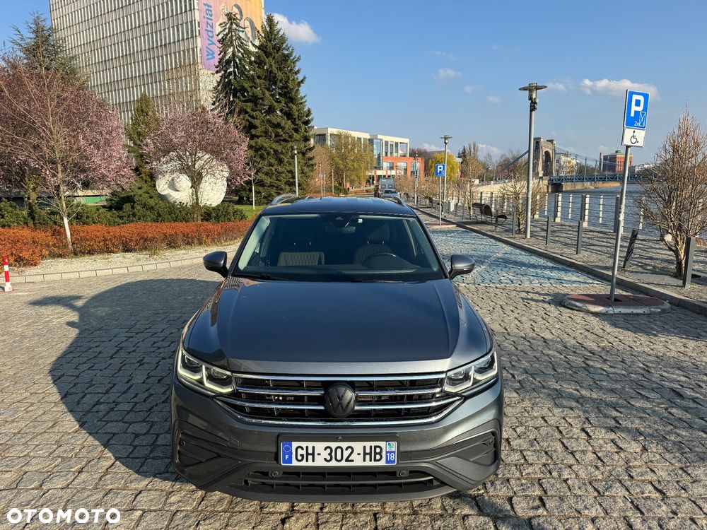 Volkswagen Tiguan Allspace 2.0 TDI SCR DSG Life - 3