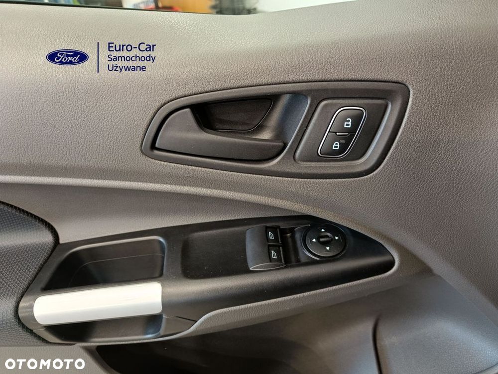 Ford Transit-connect - 28