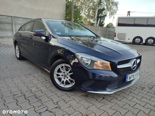 Mercedes-Benz CLA Shooting Brake 180 d