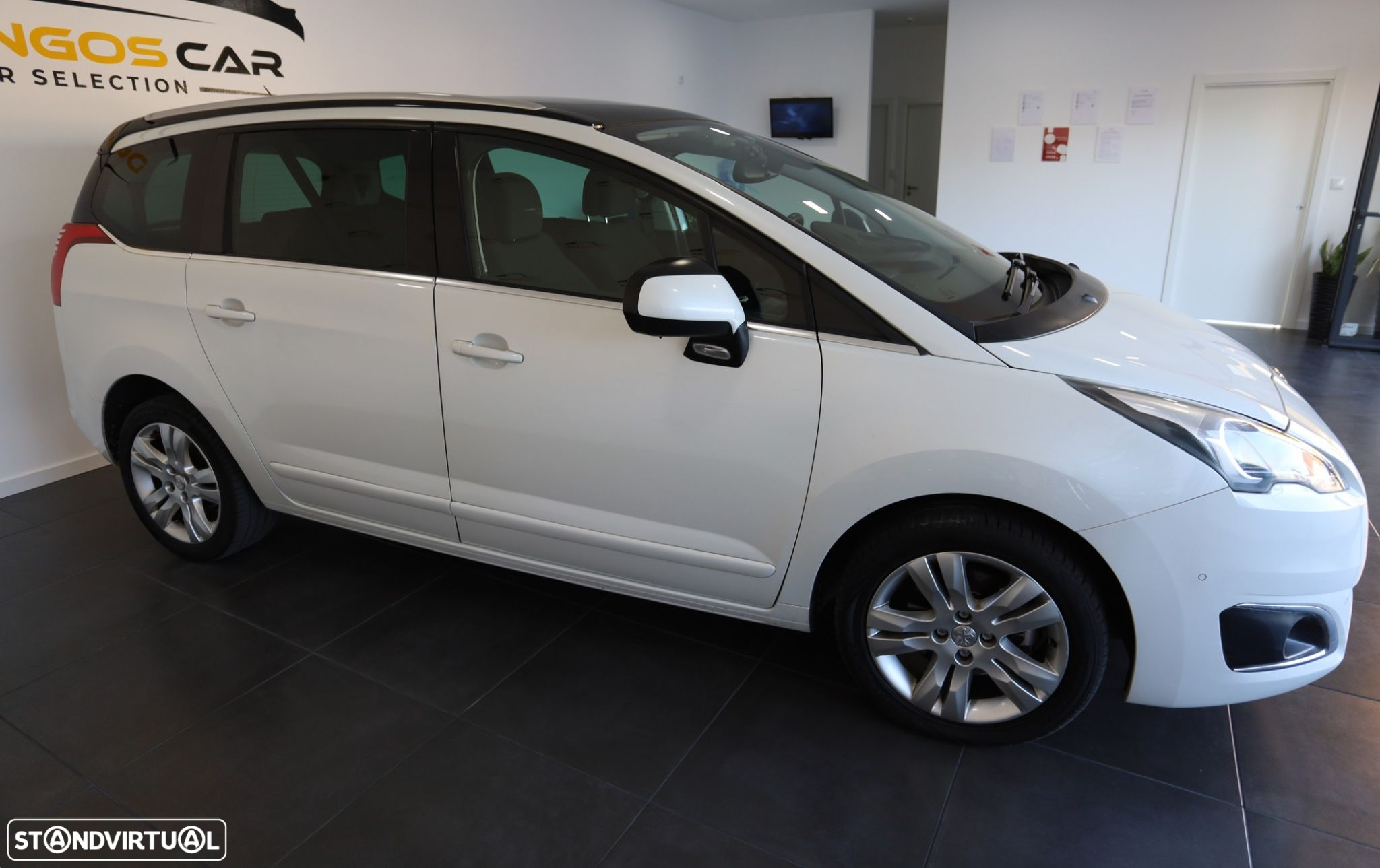 Peugeot 5008 1.6 BlueHDi Allure EAT6 J17 - 5