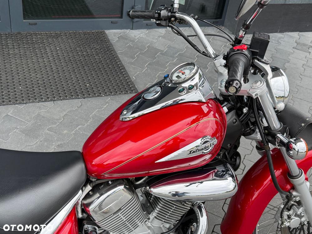 Suzuki Intruder - 13