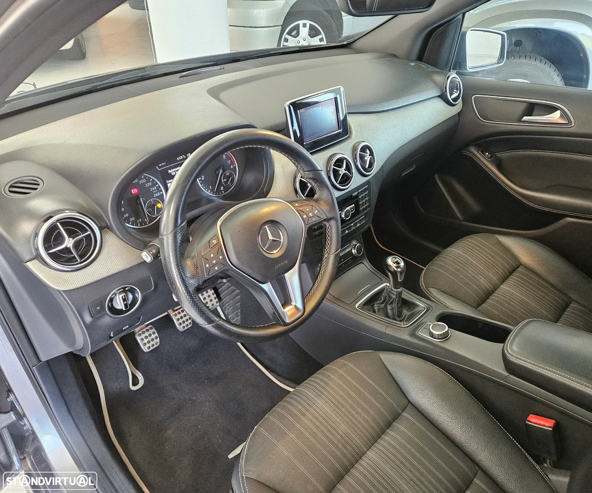 Mercedes-Benz B 200 CDi BlueEfficiency - 15