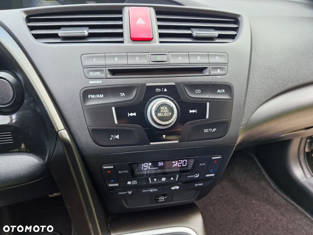 Honda Civic 1.8 i-VTEC Elegance - 13