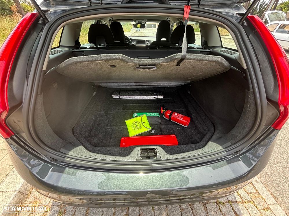 Volvo V60 DRIVe - 39