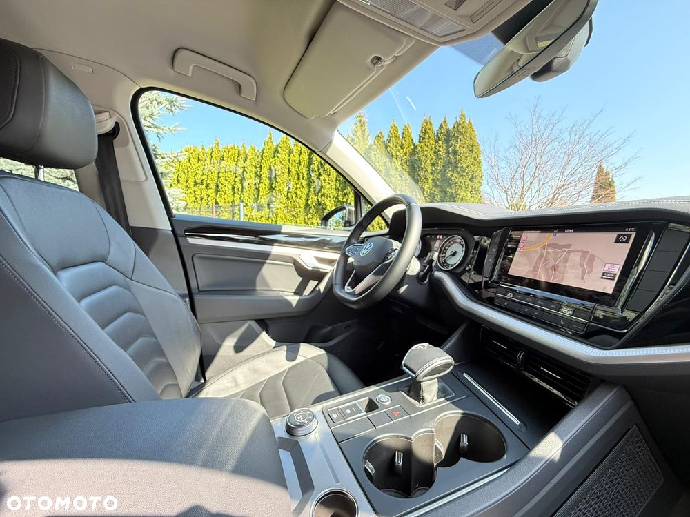 Volkswagen Touareg 3.0 V6 TDI SCR 4Mot - 28