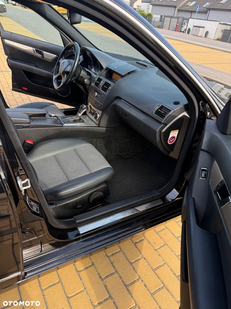 Mercedes-Benz Klasa C 200 CDI DPF Automatik BlueEFFICIENCY SPORT EDITION - 15