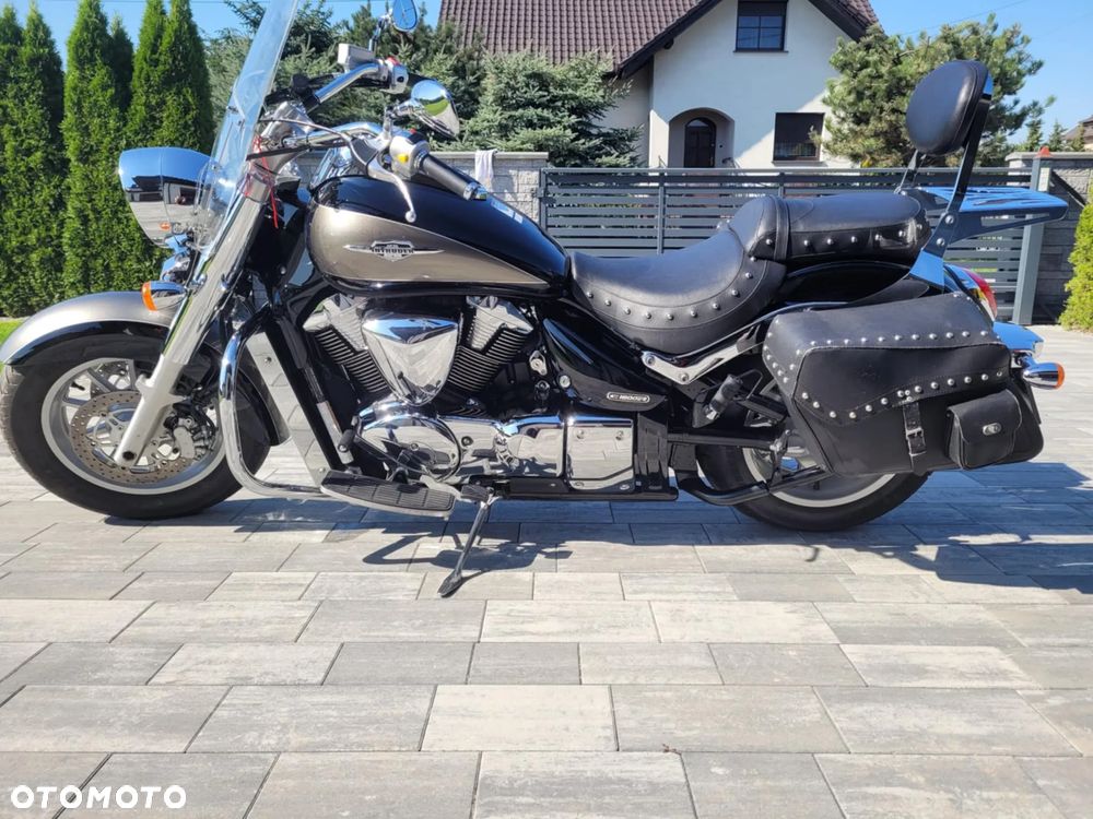 Suzuki Intruder - 7