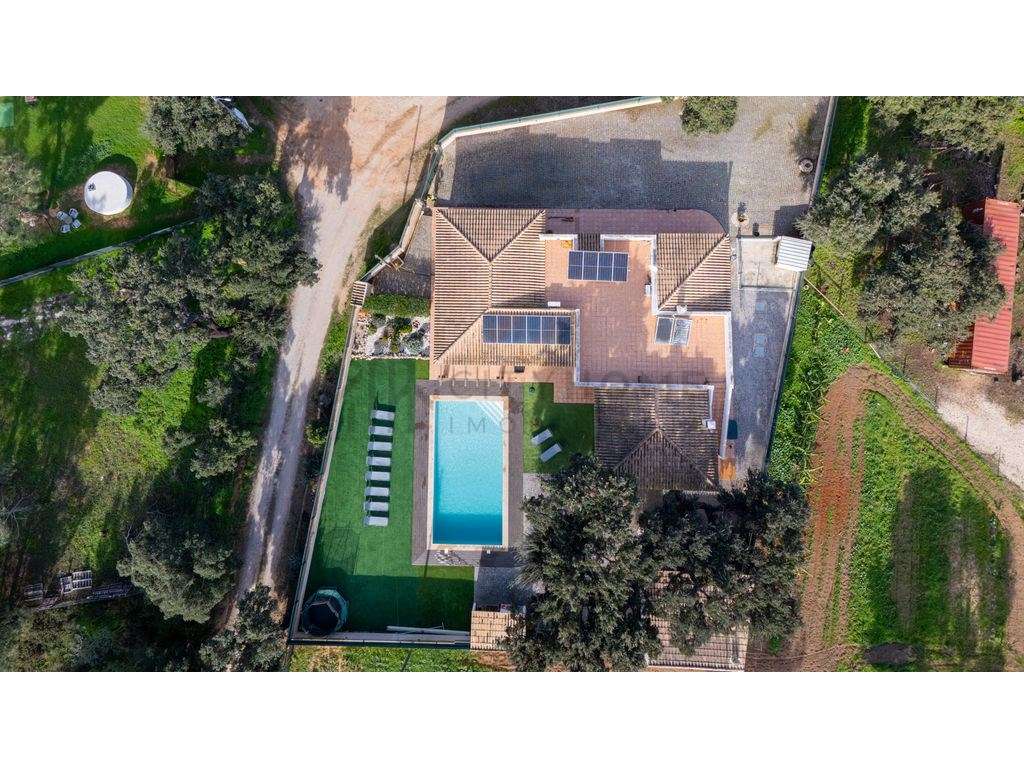 Moradia Térrea com piscina e terraço na cobertura - Grande imagem: 3/48