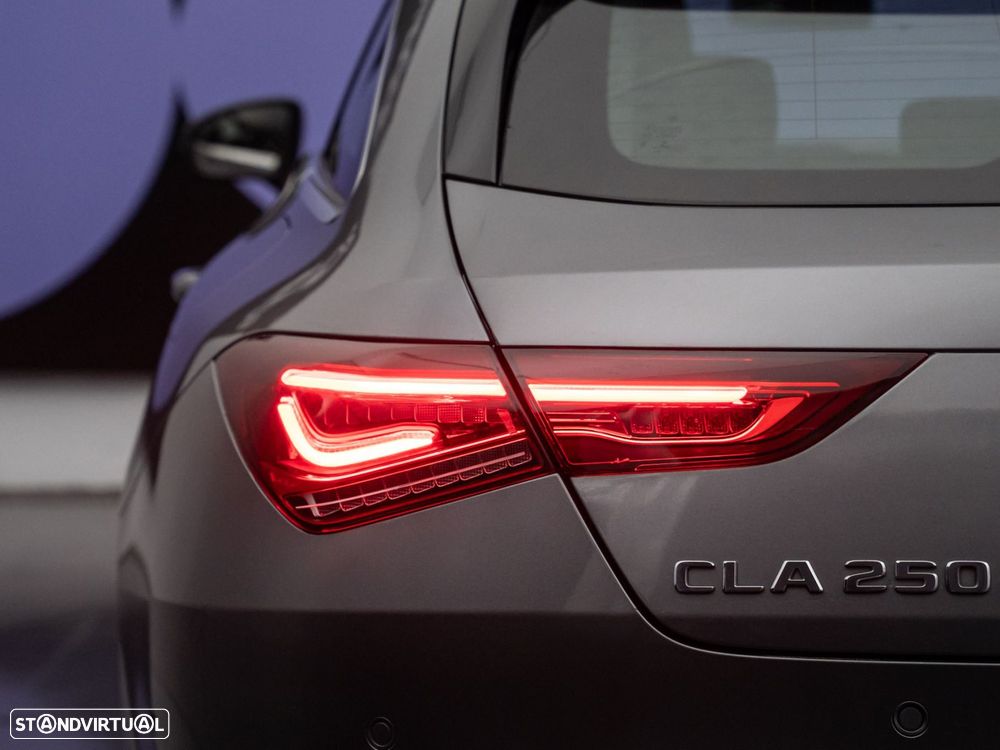 Mercedes-Benz CLA 250 e Shooting Brake Style Plus - 10