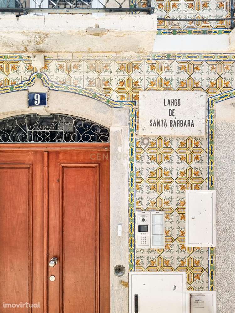 Loja com 52m² no Largo de Santa Bárbara – Coração de Arroios, Lisboa - Grande imagem: 2/9