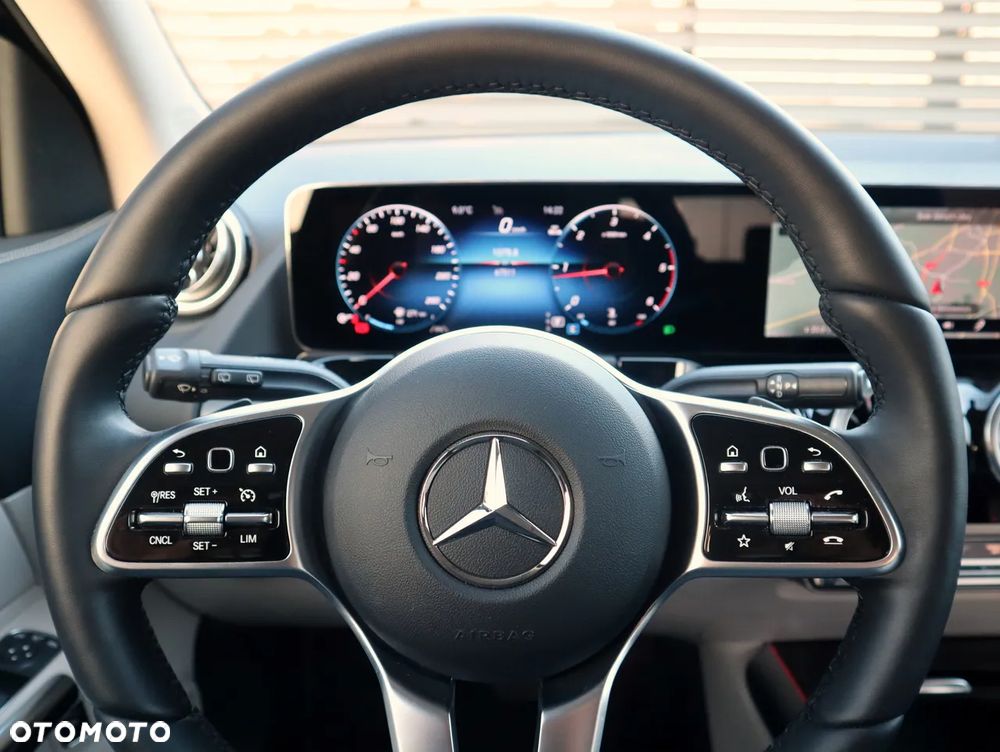 Mercedes-Benz GLA 200 d 4-Matic Progressive 8G-DCT - 22