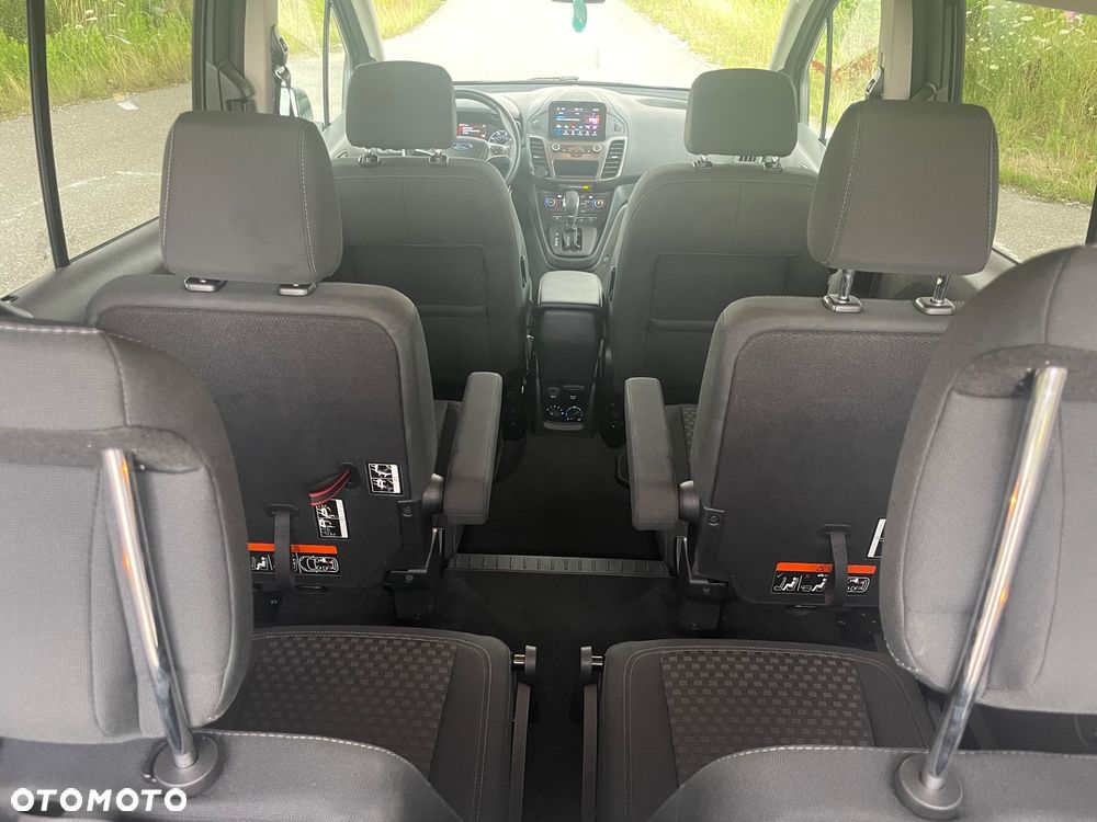 Ford Transit Connect - 9