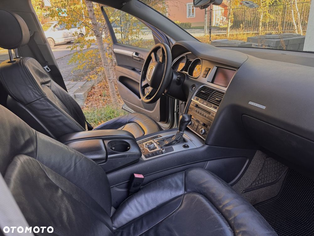 Audi Q7 - 4