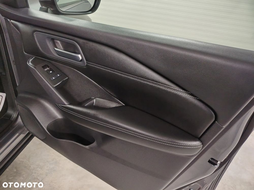 Nissan Qashqai 1.3 DIG-T MHEV N-Connecta - 27