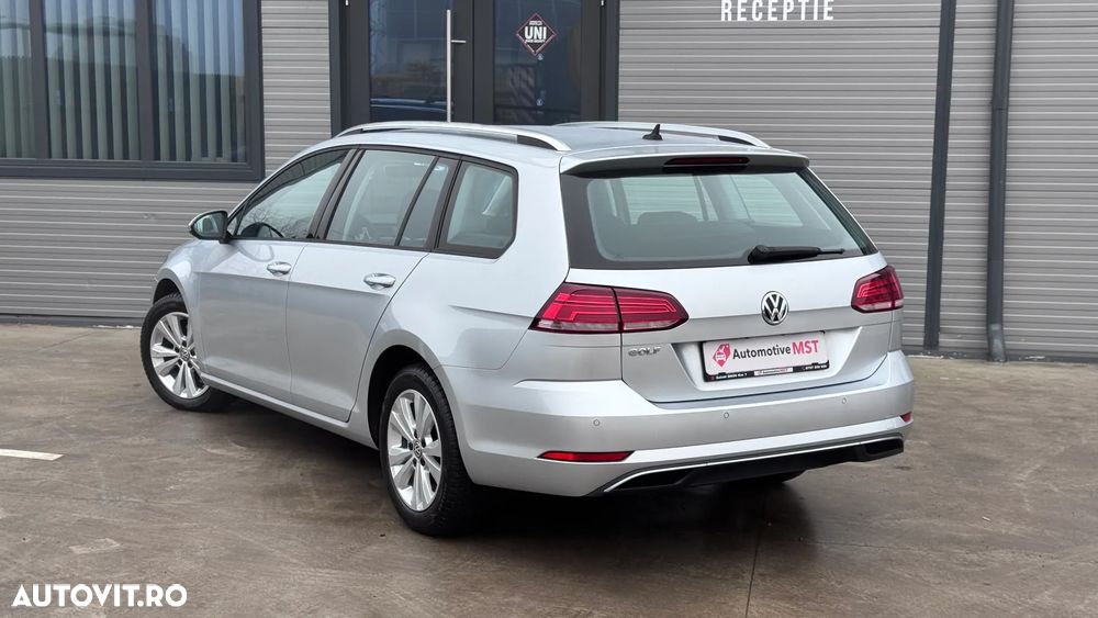 Volkswagen Golf Variant 1.6 TDI SCR Comfortline - 5