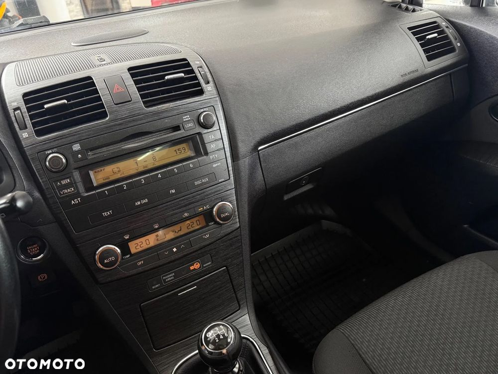 Toyota Avensis 2.0 D-4D Luna - 19