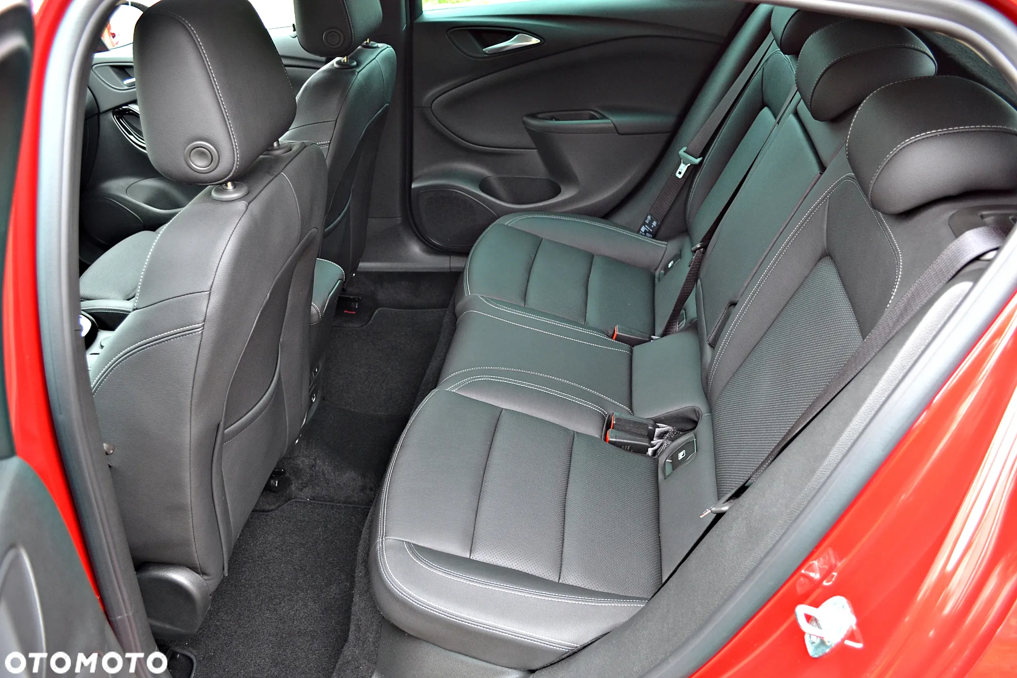 Opel Astra 1.5 D Start/Stop Automatik Business Elegance - 29