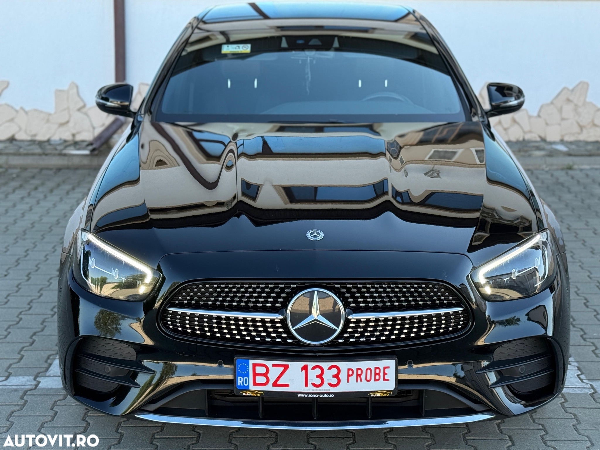 Mercedes-Benz E 300 T 9G-TRONIC AMG Line - 13