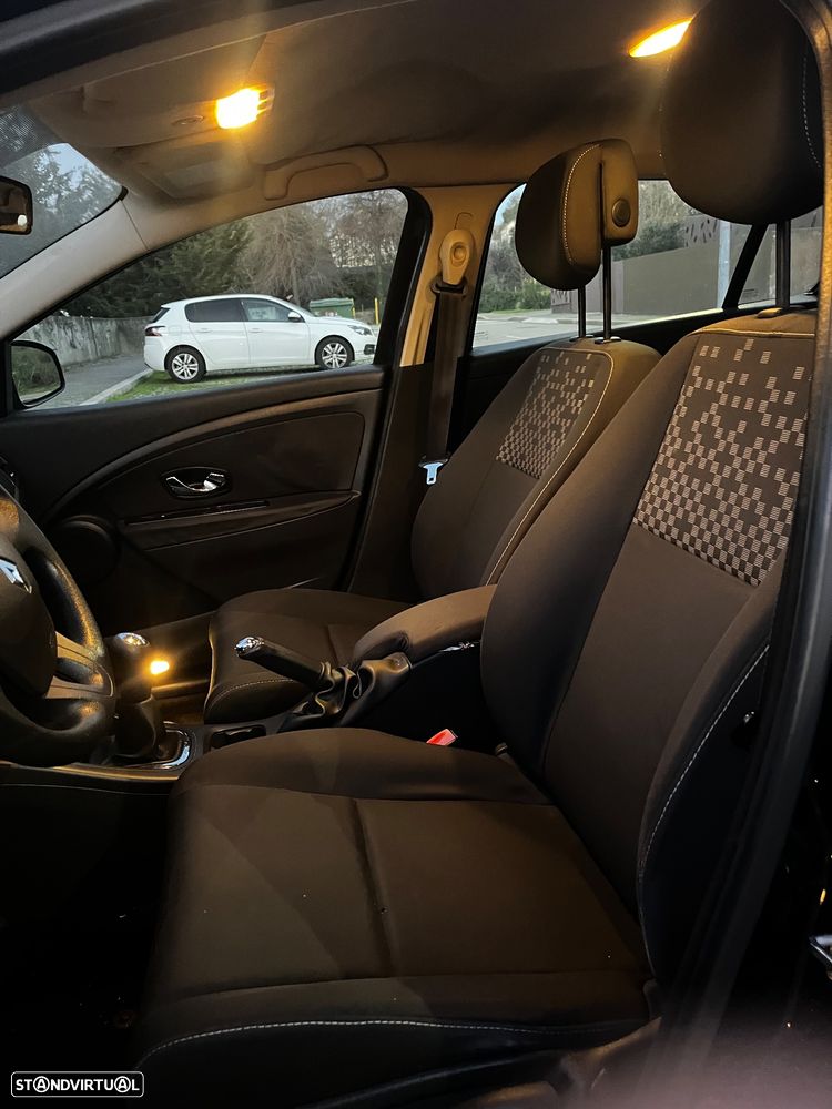 Renault Mégane Sport Tourer - 12