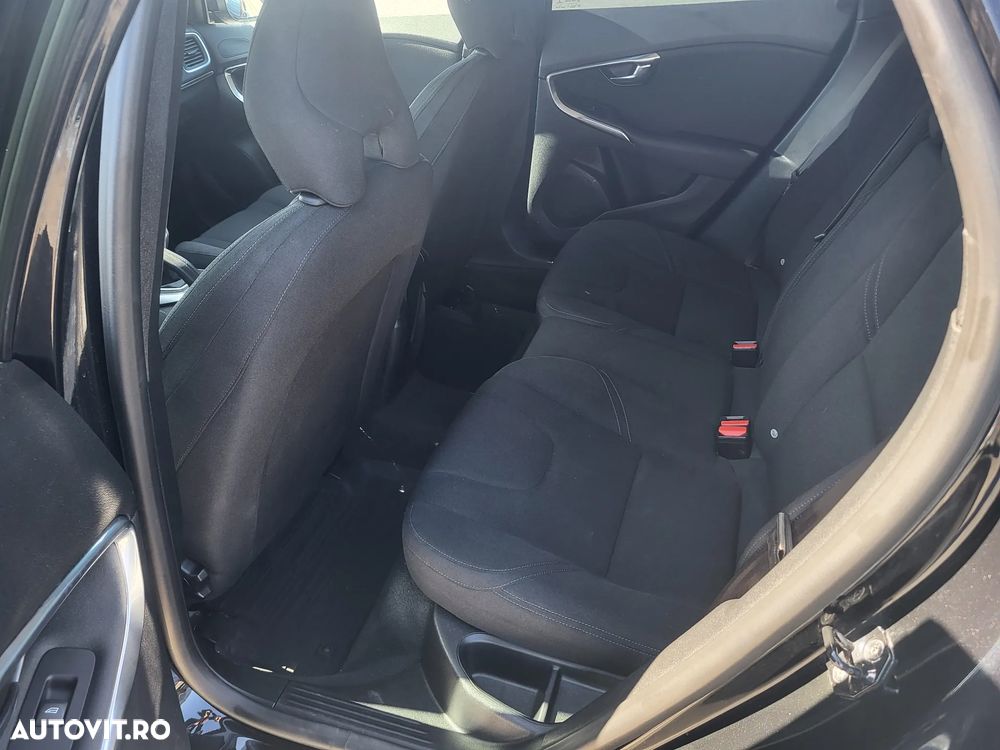 Volvo V40 D3 - 8