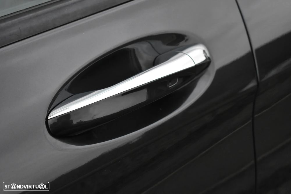 Mercedes-Benz GLC 300 e Coupe 4Matic 9G-TRONIC AMG Line - 19