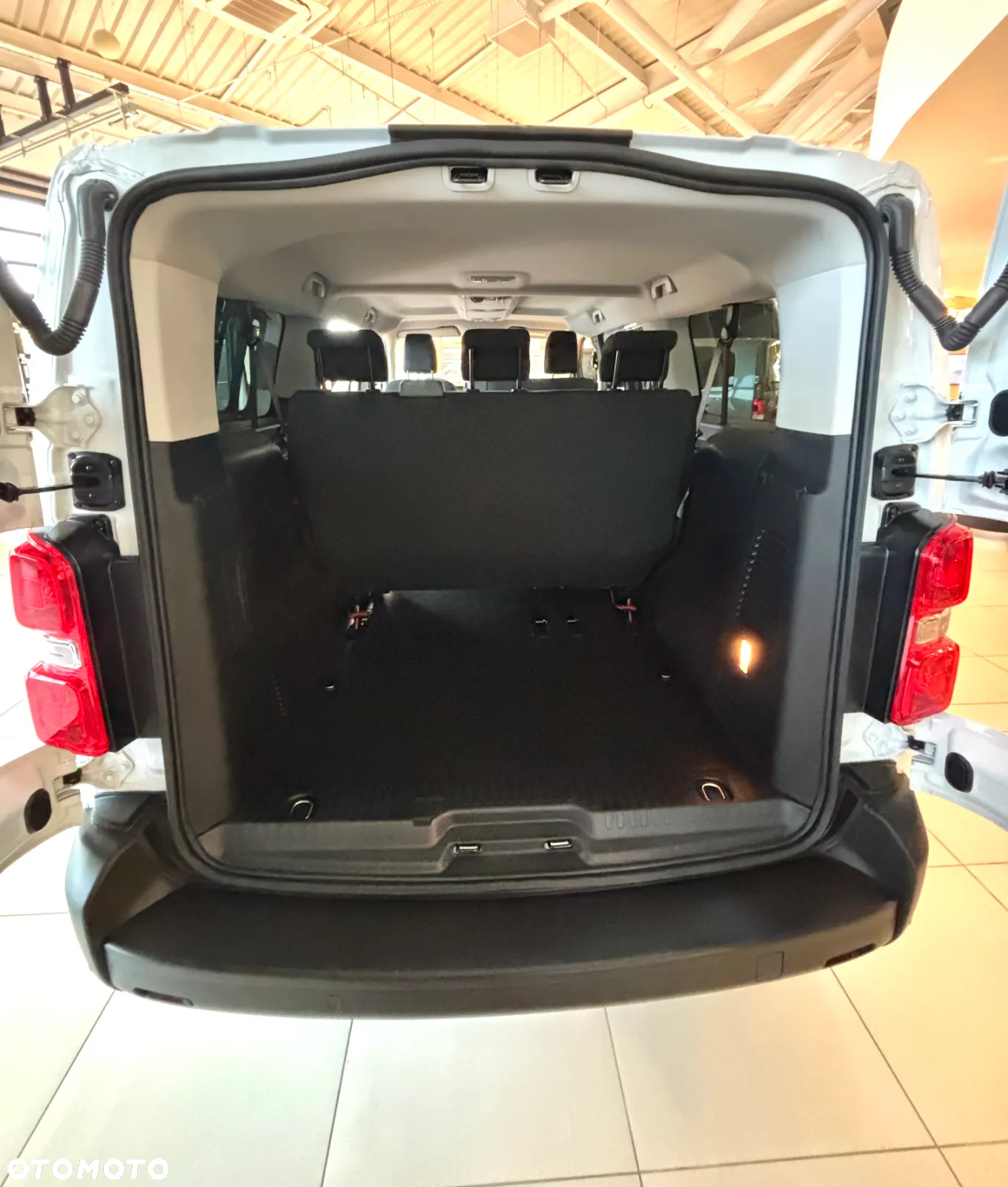 Toyota Proace Verso 2.0 D4-D Long Combi - 15